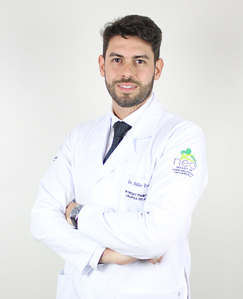 Dr. Julio Torres